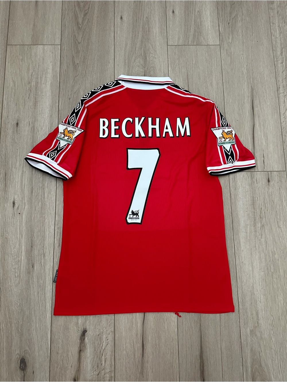 Manchester United 98/99 Retro David Beckham Red Football Shirt Men Size